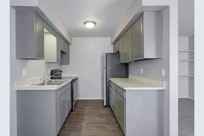 305  Maple Ave, Waukesha, WI 53186 - Photo 17