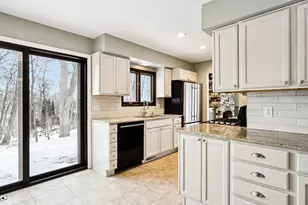 741 Summit Ct, West Bend, WI 53095 - Photo 9