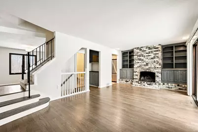 741  Summit Ct, West Bend, WI 53095 - Photo 3