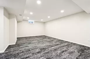 741 Summit Ct, West Bend, WI 53095 - Photo 23