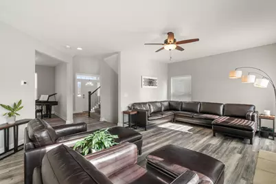 3951  Sienna Ct, Racine, WI 53126 - Photo 7