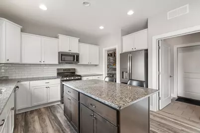 3951  Sienna Ct, Racine, WI 53126 - Photo 13