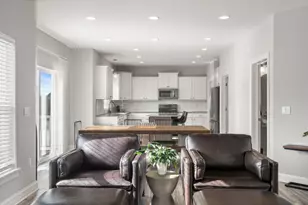 3951 Sienna Ct, Racine, WI 53126 - Photo 5