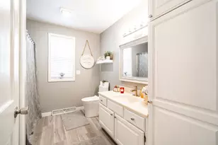 114 Manor Ct, Slinger, WI 53086 - Photo 19