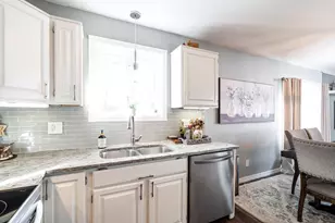 114 Manor Ct, Slinger, WI 53086 - Photo 13