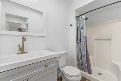 6609  Radburn Ln, Greendale, WI 53129 - Photo 23