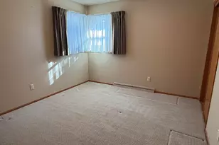 1233 S 26th St, Manitowoc, WI 54220 - Photo 21
