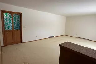 1233 S 26th St, Manitowoc, WI 54220 - Photo 9