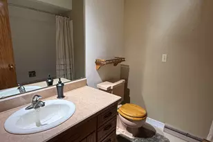 1233 S 26th St, Manitowoc, WI 54220 - Photo 17