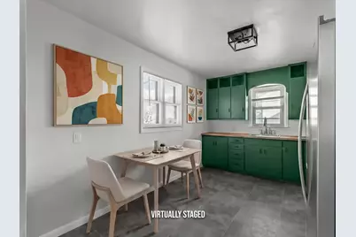 925 N 16th St, Manitowoc, WI 54220 - Photo 3