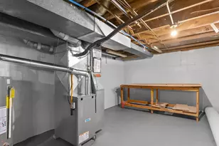 925 N 16th St, Manitowoc, WI 54220 - Photo 11