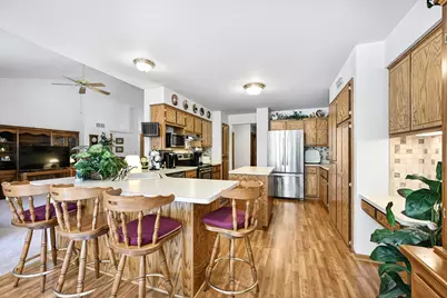 S77W16864  Casey Dr, Muskego, WI 53150 - Photo 9