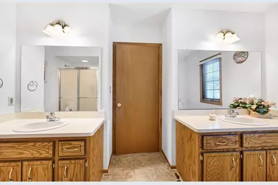 S77W16864  Casey Dr, Muskego, WI 53150 - Photo 17