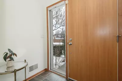 2114 N Commerce St, Milwaukee, WI 53212 - Photo 13