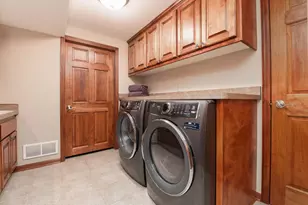 1815 Bark River Dr, Delafield, WI 53029 - Photo 27