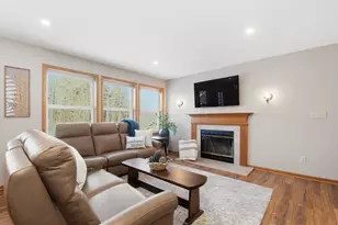 1815 Bark River Dr, Delafield, WI 53029 - Photo 7