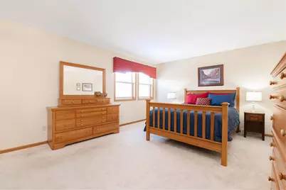 1815  Bark River Dr, Delafield, WI 53029 - Photo 17