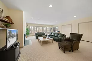 410 Deerpath W, Fontana, WI 53125 - Photo 37