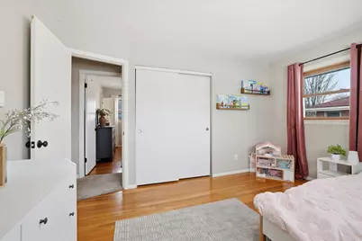 W150N8239  Saxony Dr, Menomonee Falls, WI 53051 - Photo 19