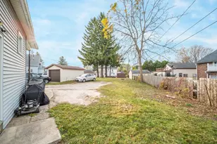 2538 Calumet Dr, Sheboygan, WI 53083 - Photo 23