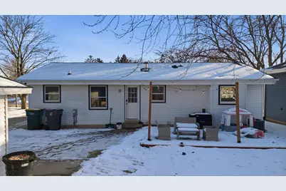 3060 E Stonefield Dr, Oak Creek, WI 53154 - Photo 27