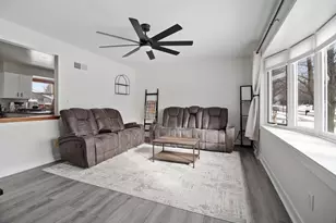 3060 E Stonefield Dr, Oak Creek, WI 53154 - Photo 3