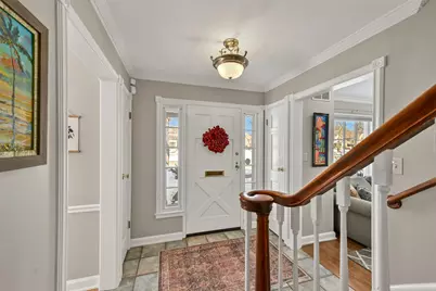 927 E Lexington Blvd, Whitefish Bay, WI 53217 - Photo 9