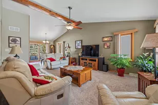 N162W20330 Butternut Ln, Jackson, WI 53037 - Photo 5