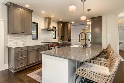 920  Madera Cir, Elm Grove, WI 53122 - Photo 5