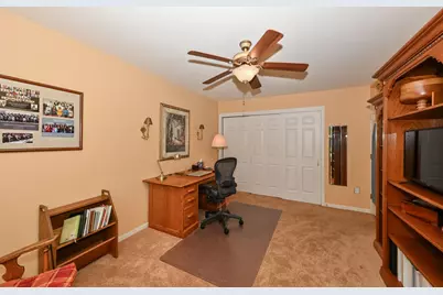 7213 W Mequon Square Dr, Mequon, WI 53092 - Photo 21