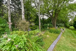 7213 W Mequon Square Dr, Mequon, WI 53092 - Photo 31