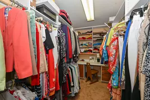 7213 W Mequon Square Dr, Mequon, WI 53092 - Photo 17