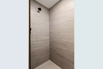 835  Crockett Dr, Holmen, WI 54636 - Photo 23