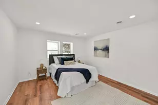 5686 N River Forest Dr, Glendale, WI 53209 - Photo 21