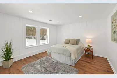 5686 N River Forest Dr, Glendale, WI 53209 - Photo 23