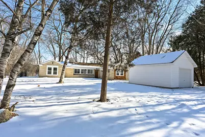 5686 N River Forest Dr, Glendale, WI 53209 - Photo 31