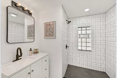 5686 N River Forest Dr, Glendale, WI 53209 - Photo 19