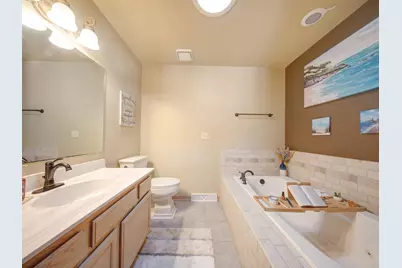 844  Shoal Crk #C, Racine, WI 53185 - Photo 19