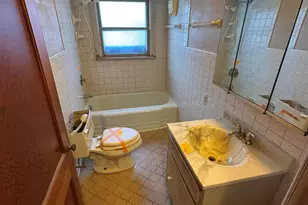 17624 W Westview Ln, New Berlin, WI 53151 - Photo 21