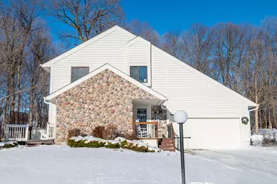 N81W13612  Wedge Ct, Menomonee Falls, WI 53051 - Photo 37