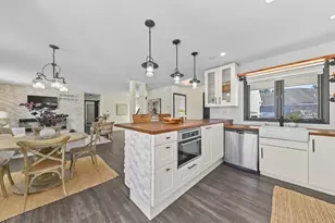 N81W13612 Wedge Ct, Menomonee Falls, WI 53051 - Photo 11