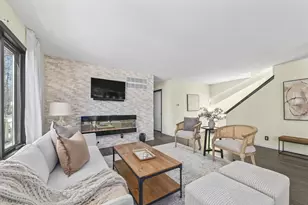 N81W13612 Wedge Ct, Menomonee Falls, WI 53051 - Photo 5