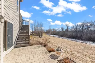 W178N11384 Island View Ct, Germantown, WI 53022 - Photo 43