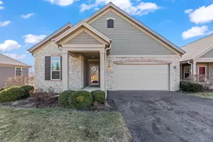 W178N11384 Island View Ct, Germantown, WI 53022 - Photo 1