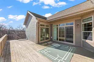 W178N11384 Island View Ct, Germantown, WI 53022 - Photo 39