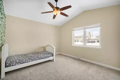 4066 W Whispering Ridge Pass, Franklin, WI 53132 - Photo 17