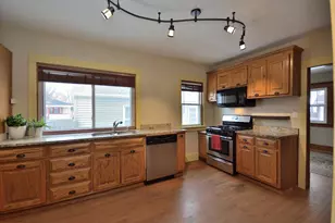 1204 Wolff St, Racine, WI 53402 - Photo 11