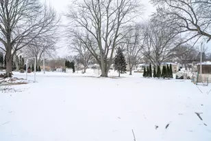 813 N Moreland Blvd, Waukesha, WI 53188 - Photo 31