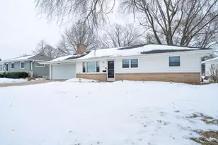 813 N Moreland Blvd, Waukesha, WI 53188 - Photo 3