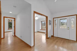 10736 N Essex Ct, Mequon, WI 53092 - Photo 21